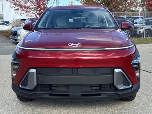 Used 2026 Hyundai Kona SE AWD/4WD image 2