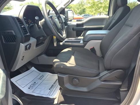 Used 2019 Ford F150 XL w/ Equipment Group 101A Mid AWD/4WD image 18
