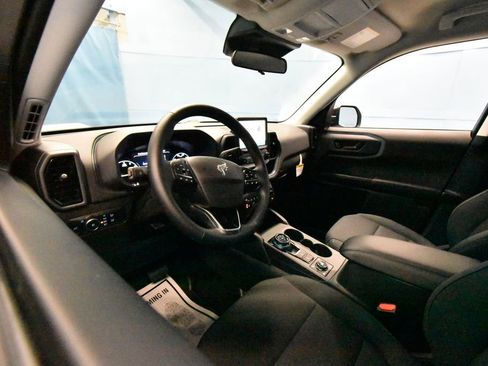 Used 2024 Ford Bronco Sport Badlands image 2