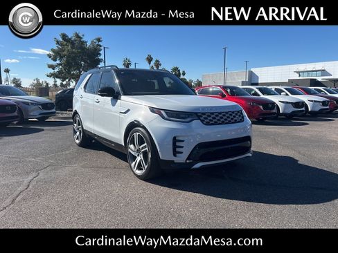 Used 2023 Land Rover Discovery Metropolitan Edition image 1