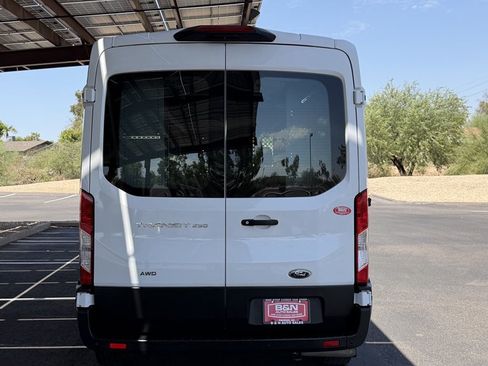 Used 2022 Ford Transit 250 Medium Roof AWD image 4