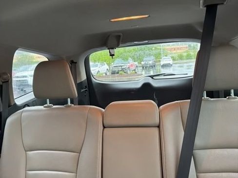 Used 2018 Honda Pilot Touring image 7
