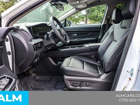 Used 2025 Nissan Murano SV FWD image 17