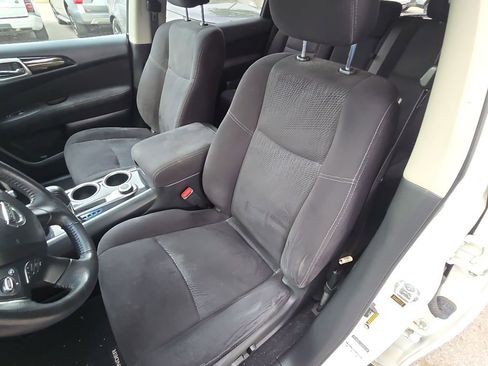 Used 2014 Nissan Pathfinder SV AWD/4WD image 14