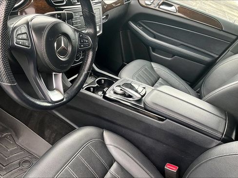 Used 2017 Mercedes-Benz GLS 450 4MATIC image 13