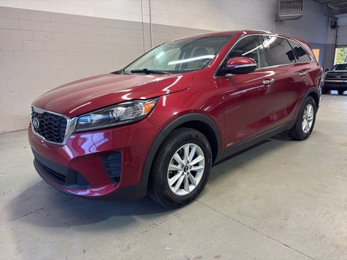 Used 2020 Kia Sorento LX AWD/4WD image 3