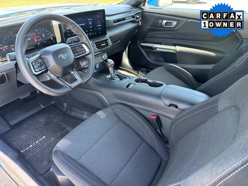 Used 2026 Ford Mustang Coupe RWD image 18