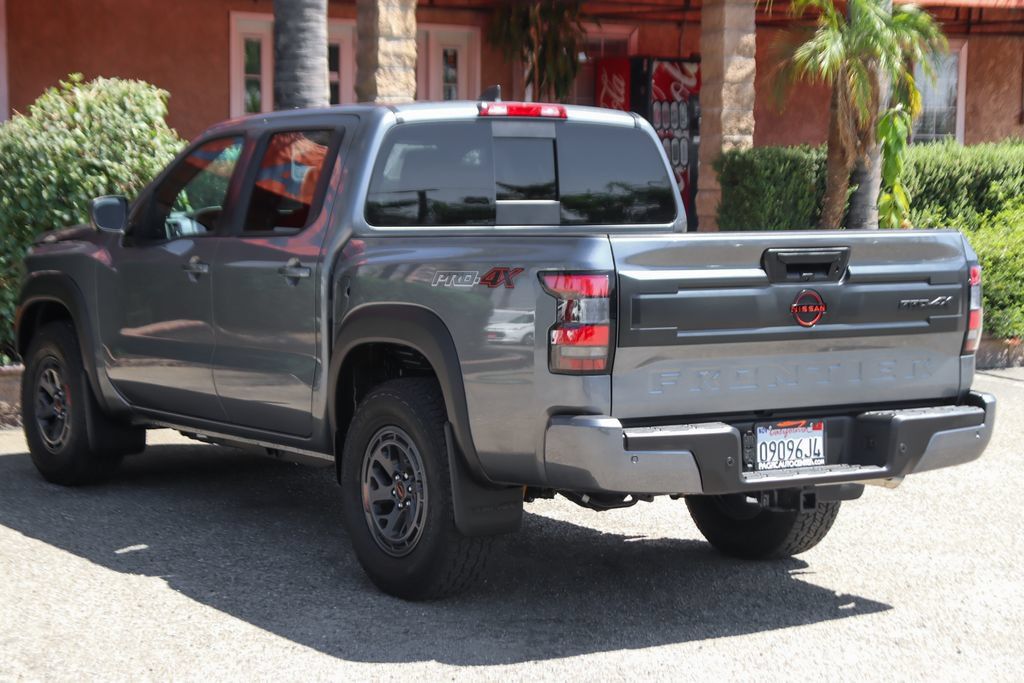 Used 2025 Nissan Frontier PRO-4X w/ Pro Convenience Package AWD/4WD image 6