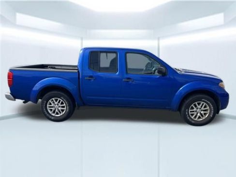 Used 2014 Nissan Frontier SV w/ SV Value Truck Package RWD image 5