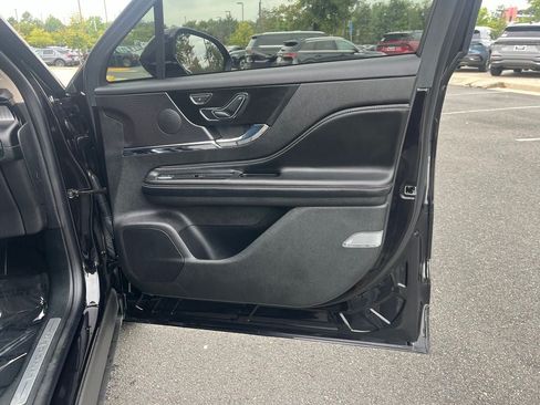 Used 2023 Lincoln Corsair AWD w/ Equipment Group 101A image 23
