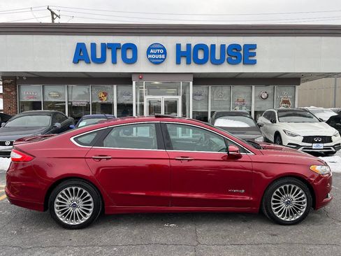 Used 2013 Ford Fusion Titanium w/ Titanium Driver Assist Pkg image 9