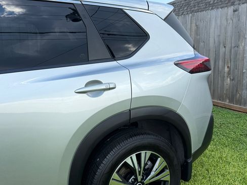 Used 2023 Nissan Rogue SV image 38