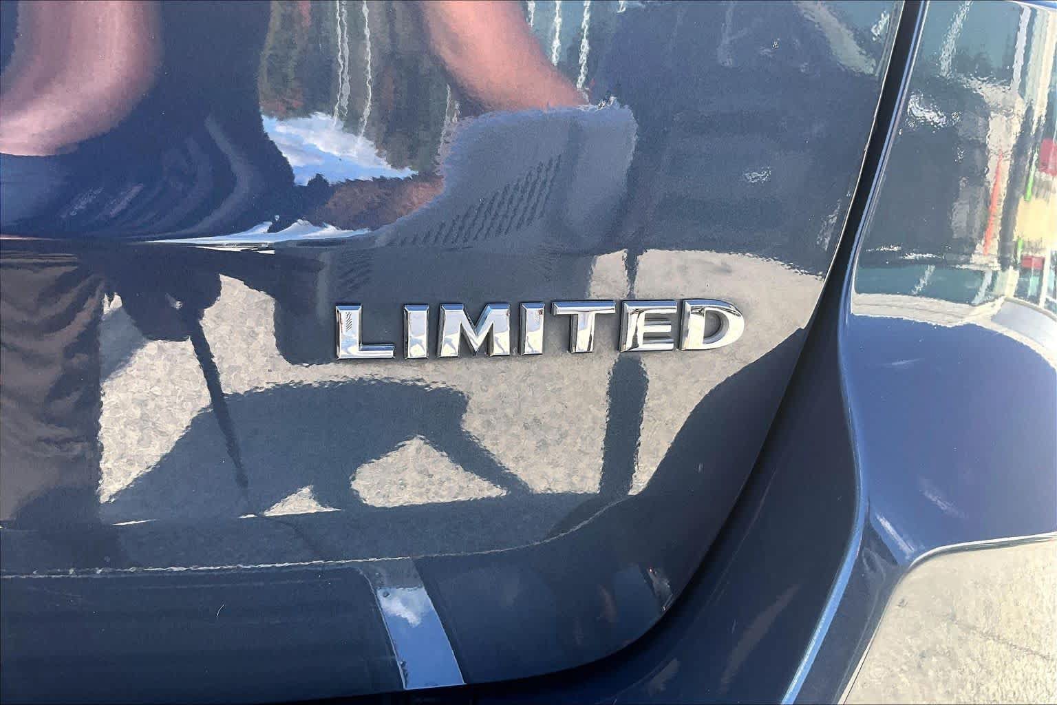 Used 2020 Jeep Grand Cherokee Limited RWD image 10
