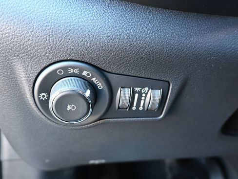 New 2026 Jeep Compass Latitude AWD/4WD image 17
