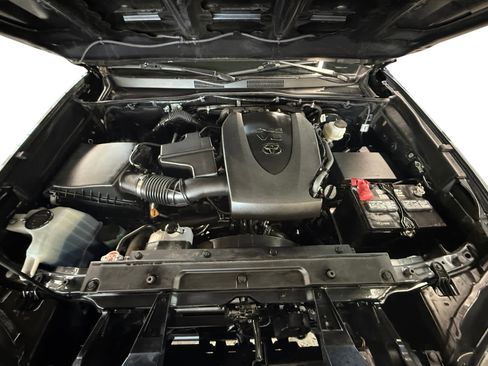 Used 2023 Toyota Tacoma TRD Sport AWD/4WD image 24