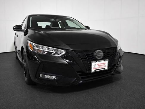 Used 2023 Nissan Sentra SR w/ Midnight Edition Package FWD image 3