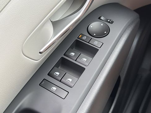 Used 2025 Hyundai Tucson SEL FWD image 18