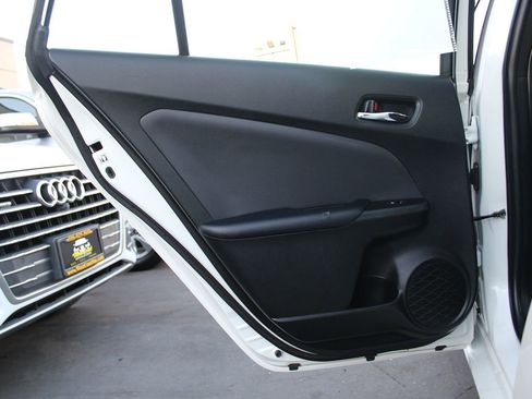 Used 2017 Toyota Prius Prime Premium image 23