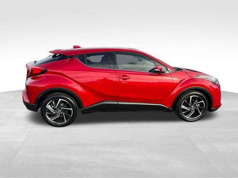 Used 2021 Toyota C-HR Limited image 9