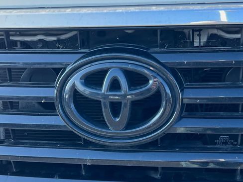 Used 2022 Toyota Sequoia TRD Sport image 10