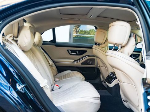 Used 2023 Mercedes-Benz S 580 4MATIC Sedan image 30