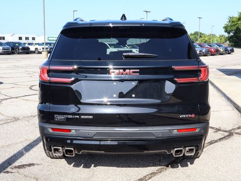 Used 2025 GMC Acadia AT4 w/ Super Cruise Package AWD/4WD image 5