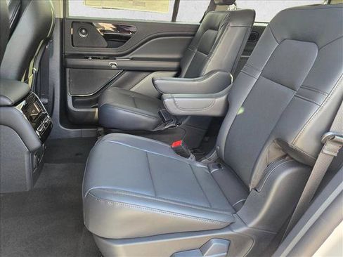 New 2025 Lincoln Aviator 2WD w/ Equipment Group 101A image 16