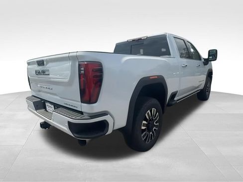 New 2026 GMC Sierra 3500 Denali Ultimate AWD/4WD image 8