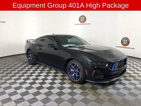 Used 2025 Ford Mustang GT Premium w/ GT Performance Package RWD image 14