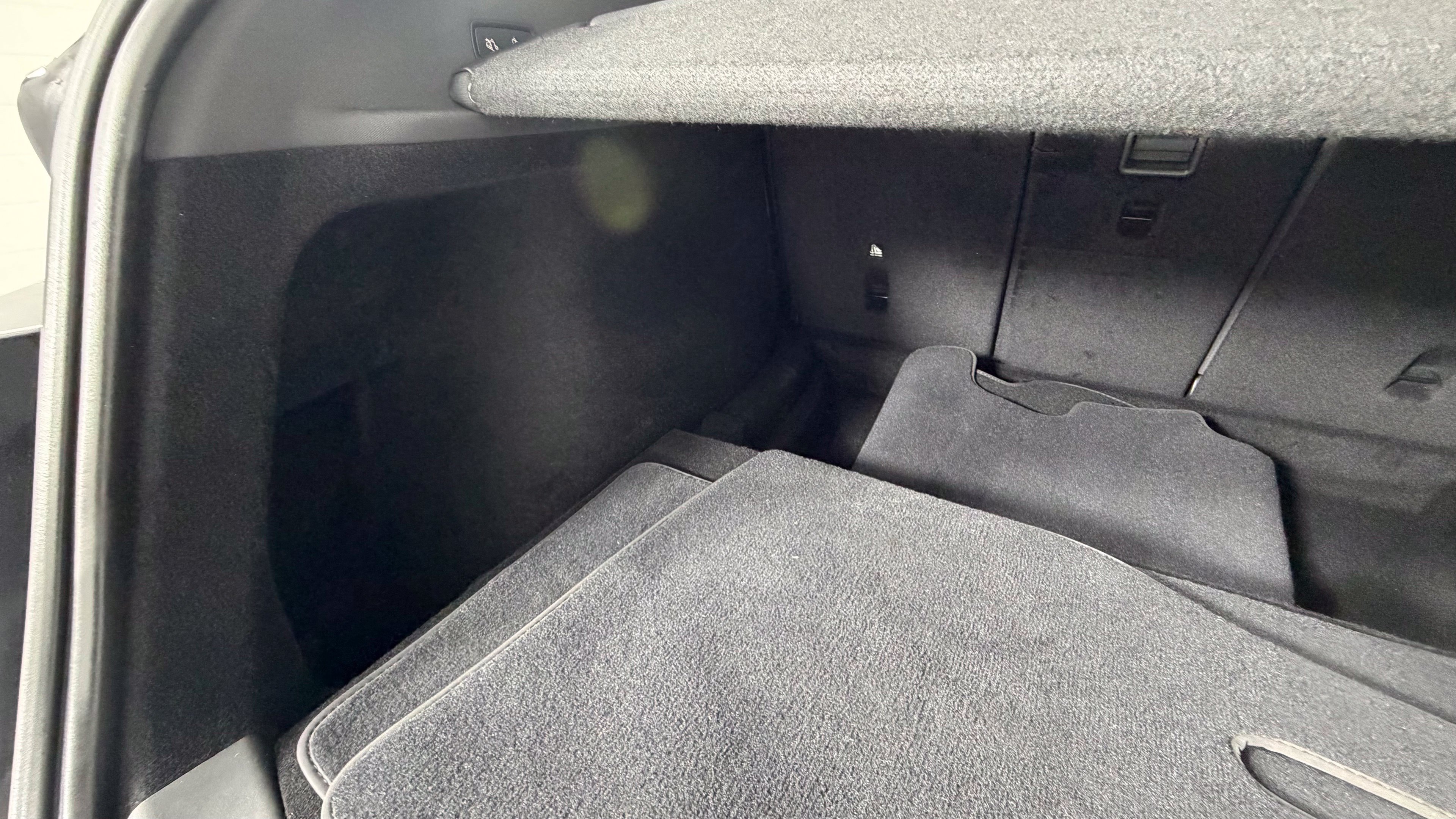 Used 2026 Tesla Model Y Long Range RWD image 33