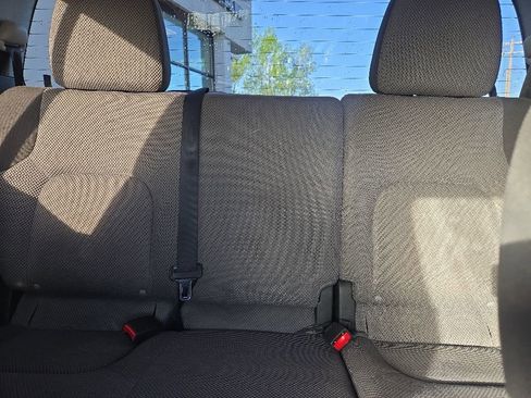 Used 2012 Suzuki Equator Sport AWD/4WD image 37
