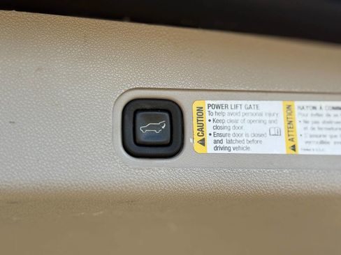 Used 2009 Chevrolet Tahoe LTZ image 16