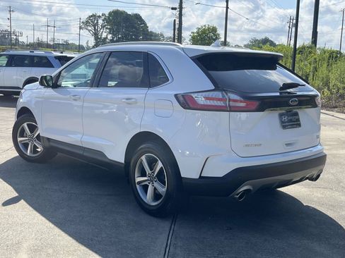 Used 2019 Ford Edge SEL w/ Equipment Group 201A FWD image 4