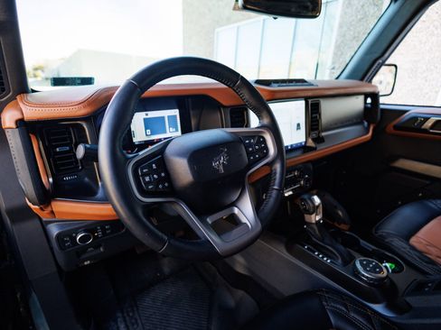 Used 2022 Ford Bronco Wildtrak image 31