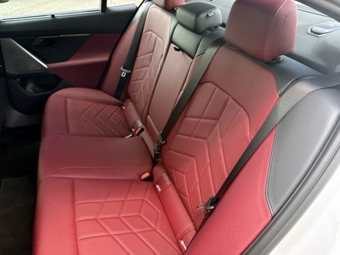 Used 2026 BMW 530i RWD image 13