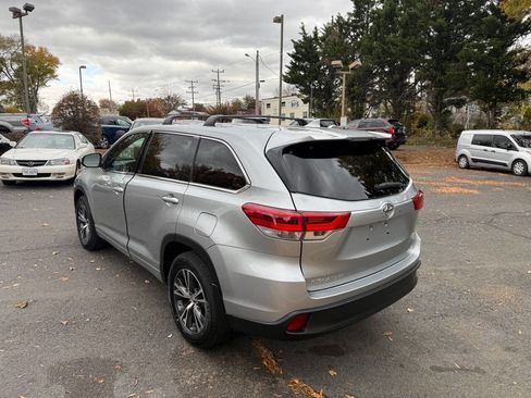 Used 2017 Toyota Highlander Plus image 5