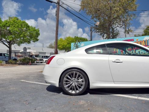 Used 2014 INFINITI Q60 Journey w/ Premium Package RWD image 22