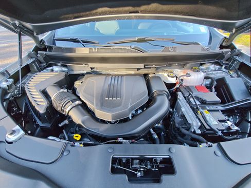 New 2026 Chevrolet Traverse Z71 w/ Driver Confidence Package image 33