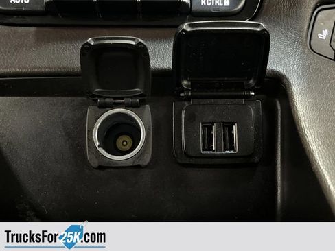 Used 2015 Chevrolet Tahoe LT image 25