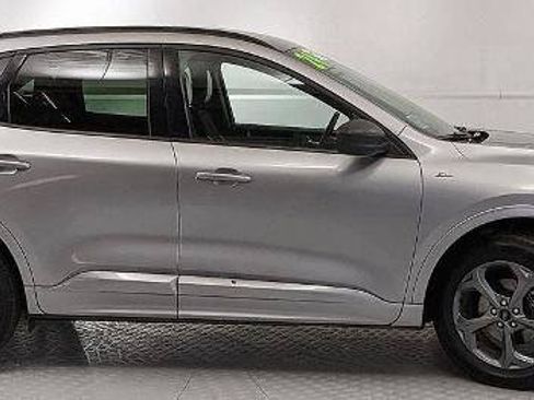 Certified 2024 Ford Escape ST-Line AWD/4WD image 1