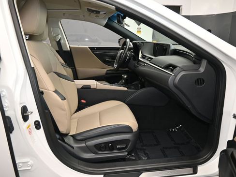 Used 2019 Lexus ES 350 w/ Premium Package image 53