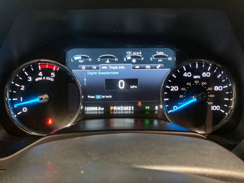 Used 2017 Ford F250 Lariat w/ Lariat Value Package AWD/4WD image 26