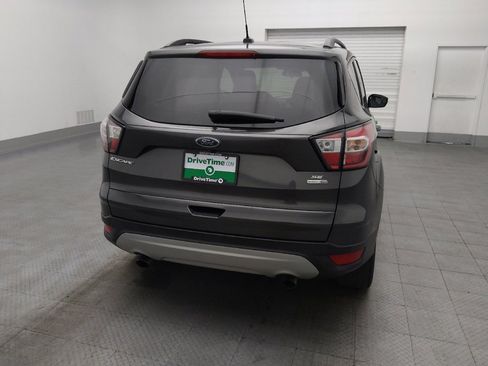 Used 2018 Ford Escape SE image 7