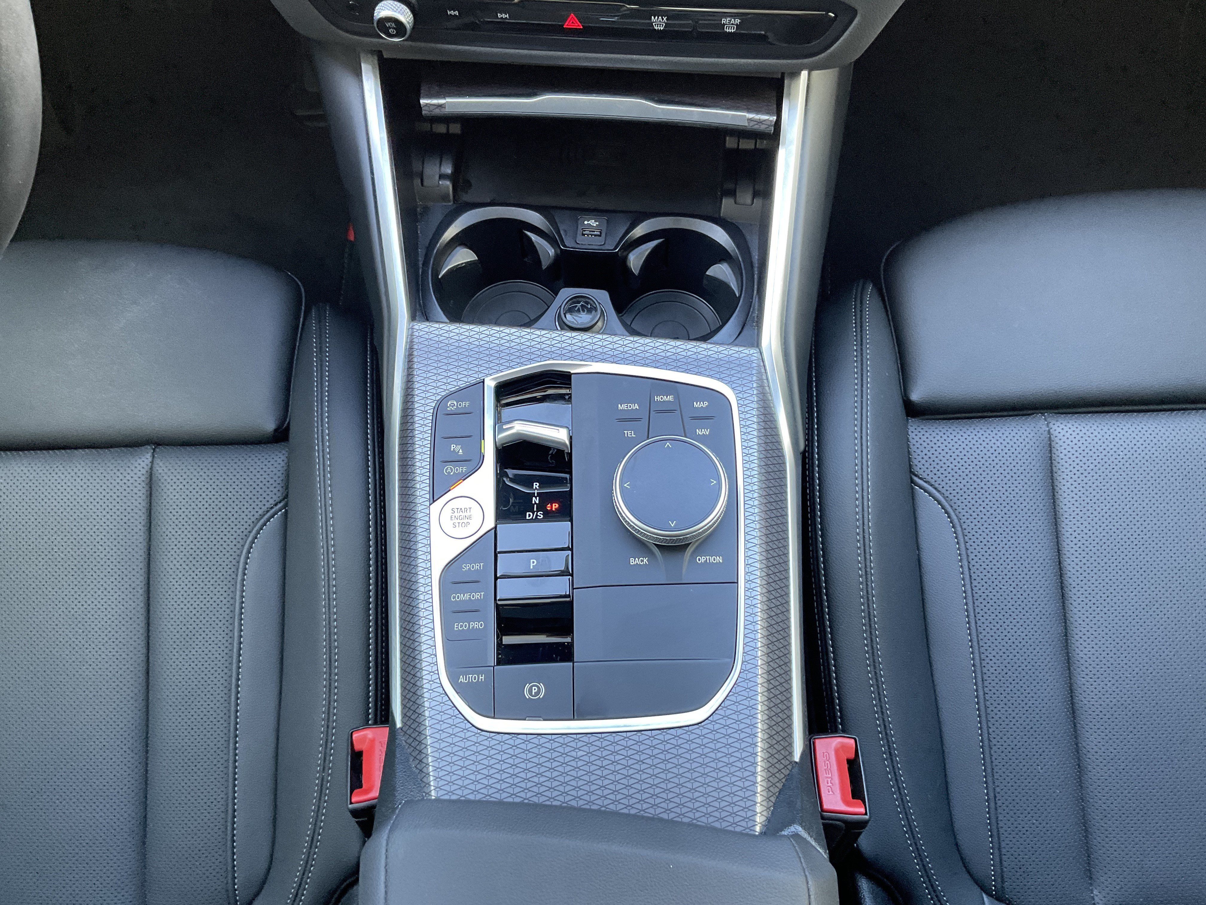 Certified 2024 BMW 330i Sedan w/ M Sport Package RWD image 19