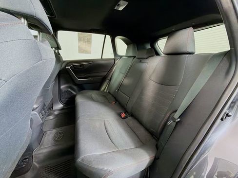 Used 2021 Toyota RAV4 SE w/ Weather & Moonroof Package image 21