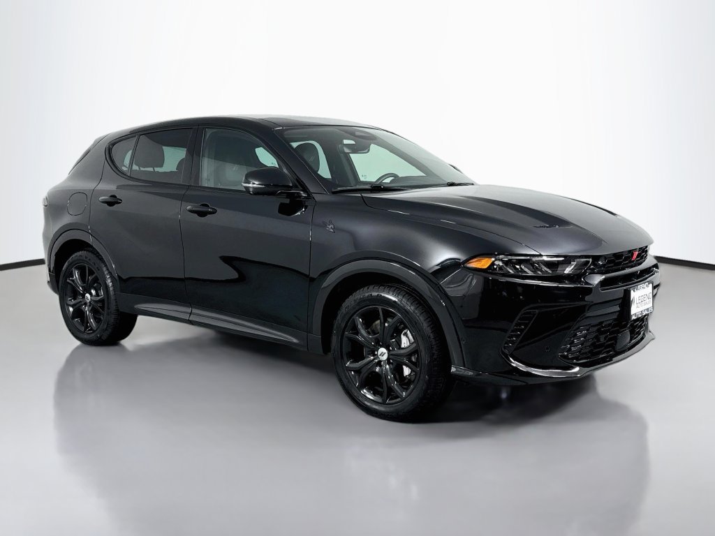 Used 2024 Dodge Hornet R/T Plus w/ Tech Pack Plus w/o Parking AWD/4WD image 4