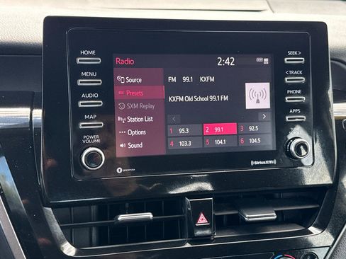 Used 2024 Toyota Camry SE w/ Convenience Package FWD image 20