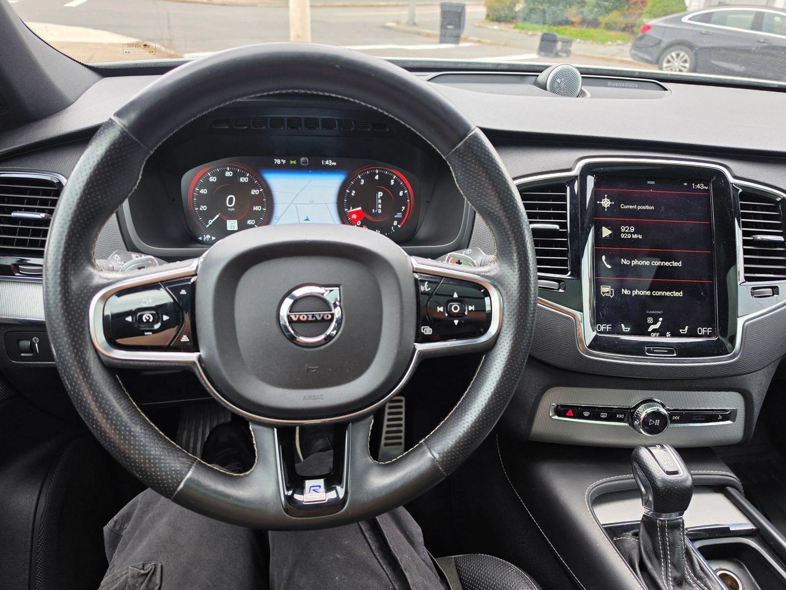 Used 2016 Volvo XC90 T6 R-Design w/ Vision Package AWD/4WD image 7