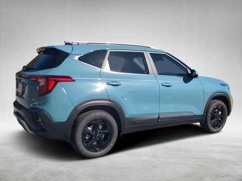 New 2026 Kia Seltos EX image 3