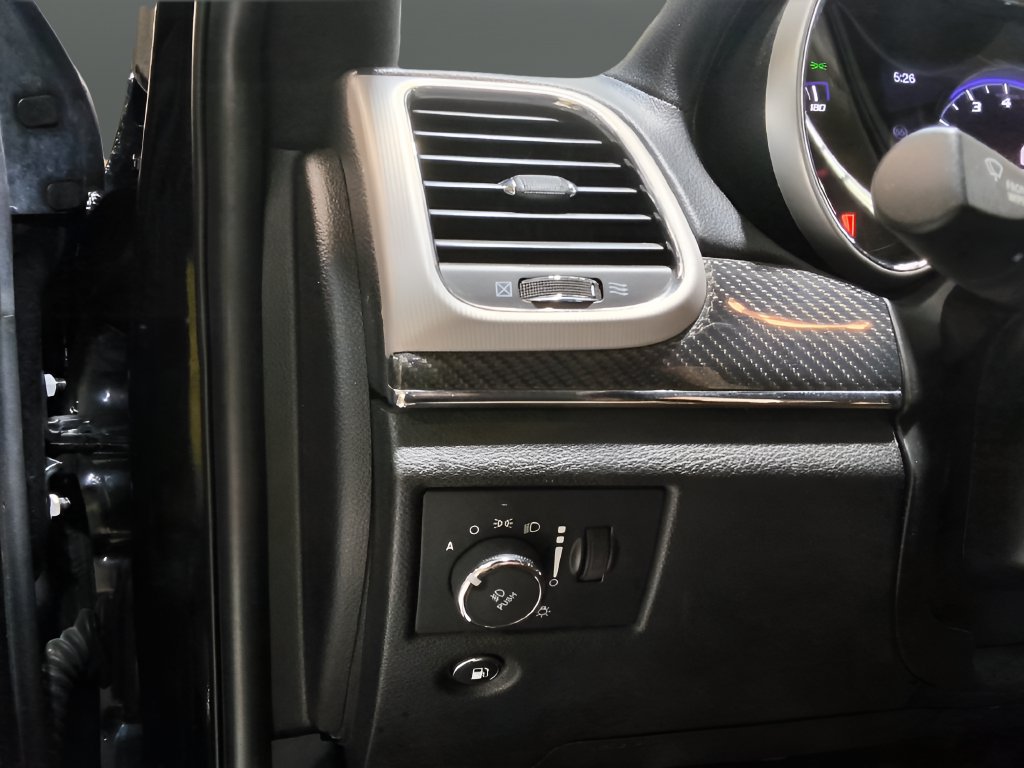 Used 2021 Jeep Grand Cherokee SRT AWD/4WD image 36